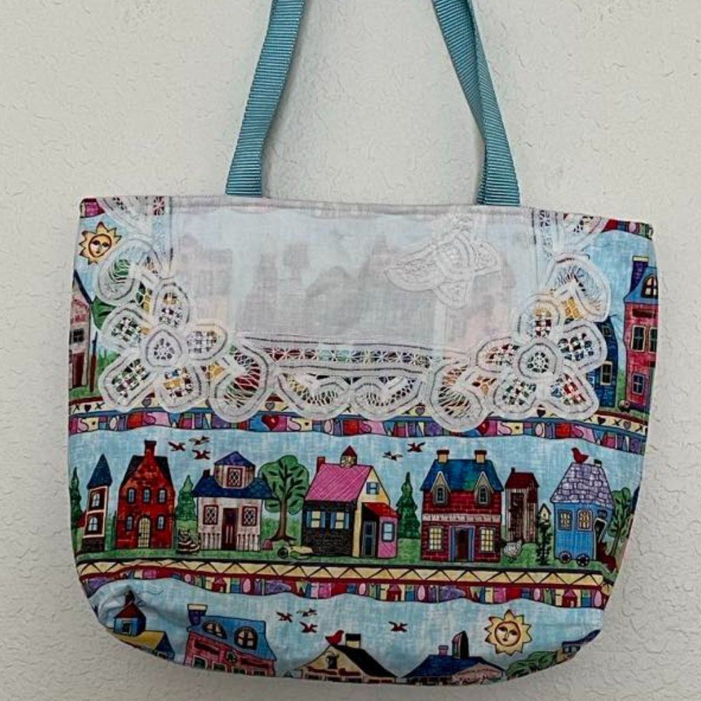 HANDMADE QUILTED BAG FOR GIRLS MADE OF COTTON FABRIC